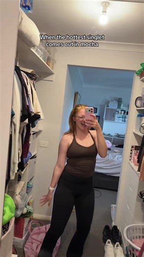 When you’re favourite singlet comes out in your fav colour @Aver #activewear #gymgirl #gymootd #thatgirlaesthetic #fyp