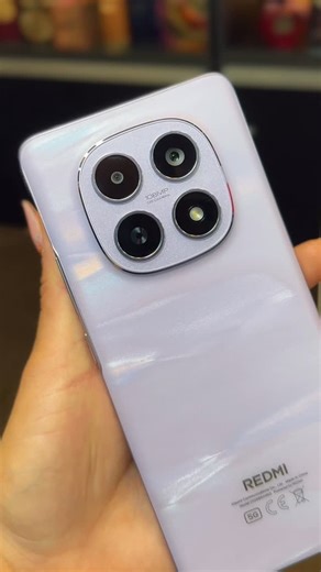 Venda de celulares e assistência técnica on Instagram: "O Redmi Note 15 é aquele smartphone completo pra quem quer desempenho, qualidade e praticidade no dia a dia. Com tela ampla e confortável, ele entrega uma experiência fluida tanto para redes sociais quanto para vídeos e jogos. A câmera garante fotos nítidas e bem definidas, enquanto a bateria de longa duração acompanha sua rotina sem preocupação. Um aparelho moderno, rápido e com excelente custo-benefício, perfeito pra quem busca tecnologia