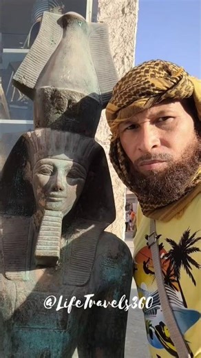 🇪🇬 🗿 A trip to the Egyptian Museum in Cairo. Hyrogliphics tell a history of Kings & Pharaohs ⚱️🗺 ✨️