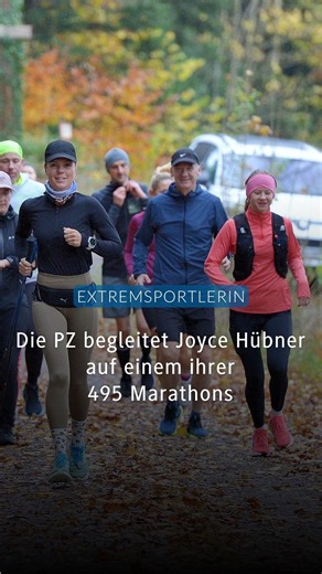 Extremsportlerin Joyce Hübner läuft jeden Tag einen Marathon, um in 495 Tagen alle Städte Deutschlands abzulaufen. 🏡 Am vergangenen Sonntag war die Region an der Reihe. Die PZ hat Hübner begleitet - zumindest auf einem Teil der Strecke. 🔗 Mehr Infos und alle Routen im Überblick gibt es auf joyce-huebner.com/staedtetrip ➡️ Den ganzen Artikel gibt es wie immer auf PZ-news. | PZ-news.de