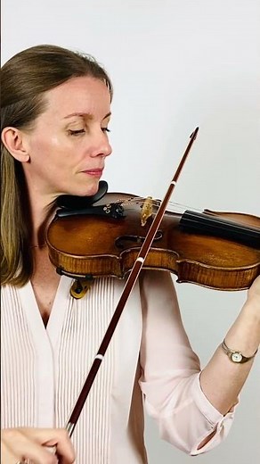 How to draw a straight bow every time!😂 #suzukiviolin #classicalmusic #violinist #funny