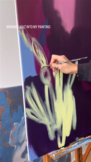 Mara Münch | Abstrakte Malerei on Instagram: "This is the part where I added the glow to my latest painting “leuchte” Es darf dich daran erinnern, von innen aus zu leuchten und zu strahlen. Du bist Licht 🤍 #artcologne #artworkdesign #availablepainting #abstraktekunstwerk"