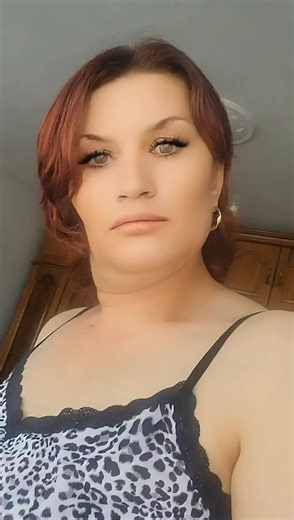 Videos de ,Estefania (@comgatita) con “Melodic Techno (Afro House Mix) - Ambient Pino”