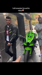 10K reactions · 79 shares | Miss you  Pro Rider 1000  Credit By - @pro_rider_1000 Mr Chauhan Rider ❤️ Rider . . . . #zx10r ,#reels ,#instagood ,#instagram ,#bmw ,#bmws1000rr ,#reelitfeelit ,#reelkarofeelkaro ,#bike ,#superbike ,#kawasaki ,#reelindia ,#reelindia ,#trending ,#trendingreels ,#explorepage ,#explore ,#viral ,#ride ,#top | Mrchauhan Rider | Facebook