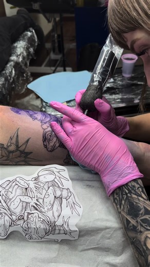 From lines to frog stack🐸 #tattoo #process #engravingtattoo #frog | tattoos