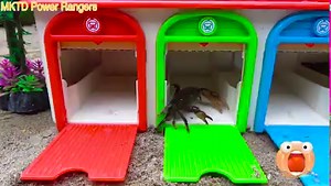1.5M views · 15K reactions | Spider Man Rescue Car toys From The Attack Of Crabs Visit our Channel: https://bom.to/3XDoAJGv | MKTD Power Rangers | Facebook