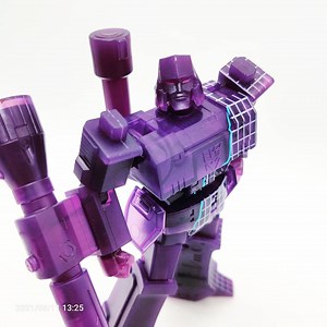 Transformers R.E.D. Reformatting Megatron In-Hand Images