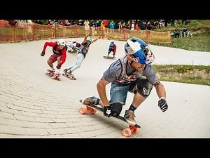 Head-to-Head Skateboard Race on a Pump Track