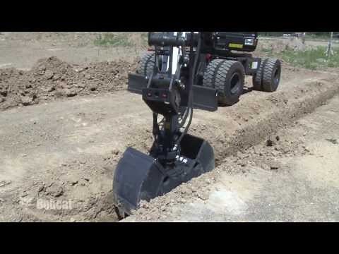 Bobcat Attachment - Clamshell Bucket | Bobcat Equipment
