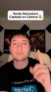 1.5M views · 51K reactions | Gente aterradora captada en cámara  | Vídeo de una persona con apariencia espeluznante y que causa miedo, terror y horror a muchos. Que tenga esta apariencia inquietante y perturbadora no quiere decir que sea una mala persona, todo lo contrario en este caso, pero es muy aterrador… #terror #miedo #espeluznante #videosdeterror #inquietante #perturbador | Enigma Videos | Facebook