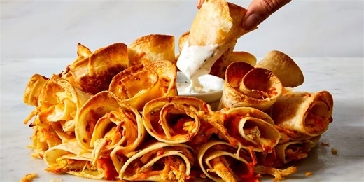 I'm The Only Football Fan At Delish—Here's What I ALWAYS Bring To The Tailgate