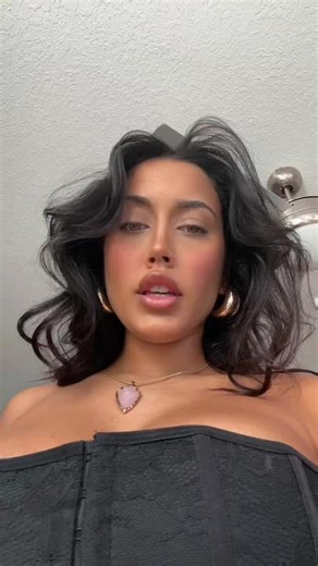 Gabrielle (@savorgabrielle)’s videos with Virginia Beach - Drake