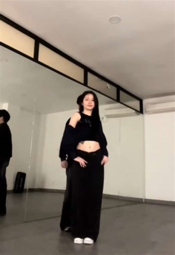 K-Pop Video Call Connection