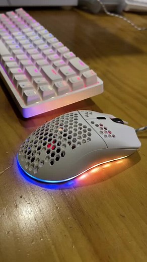 This is the best friendly budget mouse that can improve your gaming lifestlye, ZIYOU LANG M5 Wired Lightweight Gaming Mouse! Checkout now! #ziyoulang #mouse #gamingmouse #gaming #fyp #fypシ #techtimetrade #qualityproducts #budolfinds #tiktokmademebuyit #bringfuturetoyourlifestyle