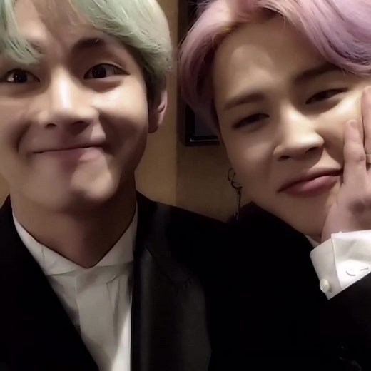 Heartwarming Moments of Best Friends Together