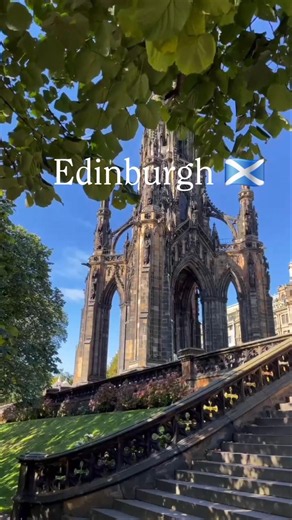 Edinburgh, Scotland | A City Straight Out of a Fairytale