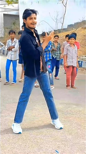 Kale libas mein gora Yun Lage song #shorts #youtubeshorts #trending #reels #viral #video #india 🥰☺️👀