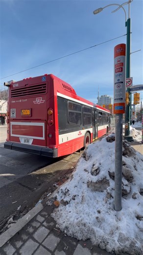 #TTC Nova Bus 8746 On Route 510B (Spadina Streetcar Replacement) #cummins #torontotransit #toronto