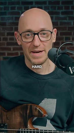 GREATEST Synthpop bass line of the 80s? 🤔🕺 #Kajagoogoo #NickBeggs #SynthPop #BassLesson