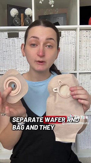One-piece vs. two-piece ostomy bags: what are they, pros & cons, & when you would want to use one or the other. #ostomybag #ostomy #ileostomy #colostomy #ostomylife