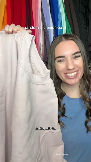 not sure about this color combo 🤔random #lululemon ootd w porcelain pink steady state #hintofnattyp