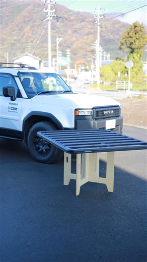 🎒 LockN’Load Platformって？ YAKIMAの人気フラットラック 全9サイズ（1.3m〜2.1m × 1.2m〜1.5m）から選べる万能モデル！ ✨ ロックンロードの特徴まとめ ・丸みのあるスタイリッシュデザイン ・高剛性 × 高耐荷重でガチ積みに強い ・Tスロット採用で拡張性バツグン ・フェアリング標準装備 ・サイズ豊富でほとんどの車に装着OK → 軽にもいける！ ・サイドレール / アイボルト / ライトブラケットなど オプション多数 🔧 取付方法は3つ！ ① クロスバーに載せる（推し） ② ベースキャリアに直接取付 ③ ラギッドライン（車種専用）に装着 🚙 積載力UPしたい人、 アウトドア派にはめちゃ相性いいラック！ 📩 商品の詳細や購入については → プロフィールのリンク or DMからお気軽にどうぞ！ 🔻🔻🔻🔻🔻🔻🔻🔻🔻 #オートプロズ が販売する #アウトドアギア や純正パーツを使った カスタム情報も続々投稿中！ コメント・DMでのご質問も大歓迎です✨ 🔺🔺🔺🔻🔻🔻🔻🔻🔻 @auto_proz.usa #auto