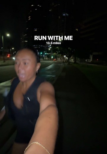 Morning miles paces #runtok #running #run #runningmotivation #runner #halfmarathon #halfmarathontraining #foryou #fyp #hawaii #honolulu