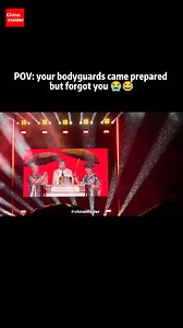 At the opening ceremony of Zhejiang University of Technology in Hangzhou, two students were assigned to hold umbrellas to shelter the principal from the heavy rain… but instead, the water streamed straight onto his head 💦😂. Meanwhile, the two students themselves had raincoats on, staying dry and comfy, while the principal ended up drenched. Truly the most unintentional comedy moment of the semester kickoff.💁‍♀️ 📍 Hangzhou, Zhejiang, China . . . #China #ChinaInsider #Hangzhou #CampusLife #Zhe