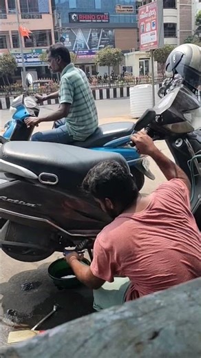 Scooty engine oil change