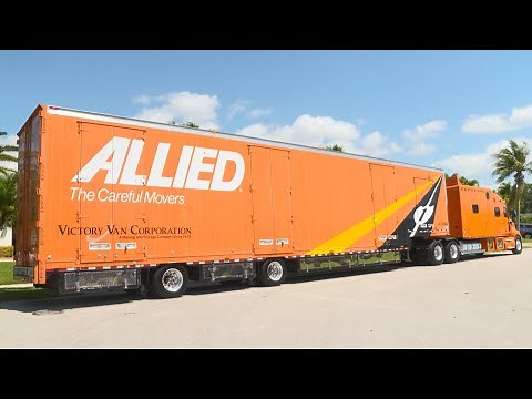 Why It Pays to Hire Professional Household Movers