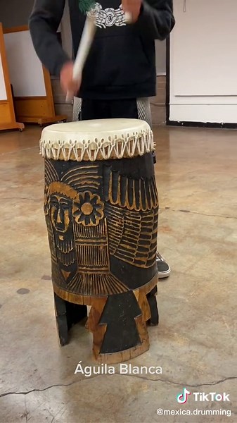 Danza Águila Blanca: Ritmos y Tradición Mexica