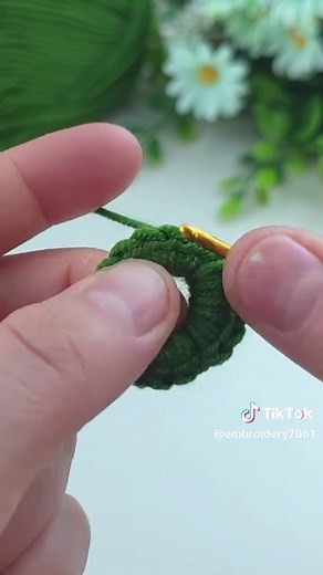 Easy Crochet Blanket Pattern for Beginners