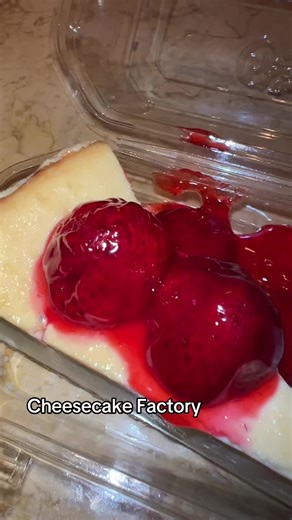 I had to try the cheesecake! 10/10 @The Cheesecake Factory