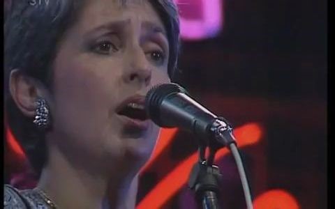 Carrickfergus - Joan Baez, Bratislava 1989 现场