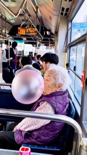 This Grandmother Blows the Biggest Bubble Gum Ever
