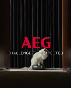 Escanea, ajusta y limpia con precisión. El robot aspirador AEG con visión 3D está diseñado para detectar, alcanzar y proporcionar una limpieza impecable a cada rincón de tu casa. ¡No hay fiesta navideña que se le resista! 🎉 | AEG España