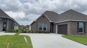 35 reactions · 13 shares | Welcome to Acadian Meadows located in the heart of Lafayette! Visit our model home at 205 Tall Meadows Lane Lafayette, LA 70506 to learn more, and be sure to enter our DSLD Dream Cruise Giveaway! ☀️ $260,990 - $307,990 | 1,689 - 2,175 SQFT | 24 Floor Plans https://bit.ly/3Q1HdBC | 337.252.0965 | DSLD Homes - Louisiana | Facebook