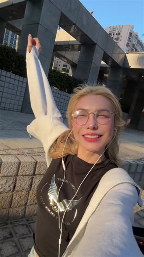 ลมแห่งความโชคดีจะมาหาเราเสมอ✌🏻🌷🍵🥰🧚🏻‍♀️🍒