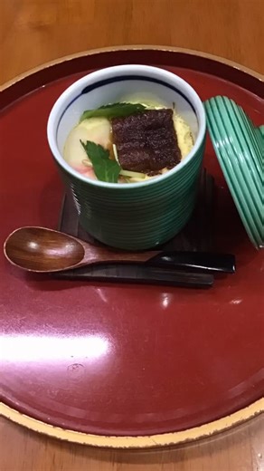【うなぎの茶碗蒸し】 肌寒い日等で暖かい物が欲しい時に当店の茶碗蒸しは如何でしょうか。 #コジマヤ本店 #浜松観光 #うなぎ専門店 #浜松グルメ #茶碗蒸し #eelrestaurant #unagi #烤鳗鱼 #烤鳗鱼套餐 | 浜 松うなぎ コジマヤ本店