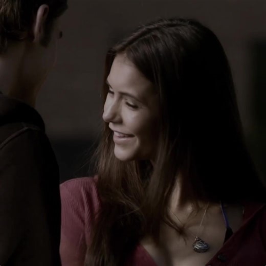 Elena Gilbert: Bir Vampir Günlükleri Karakteri