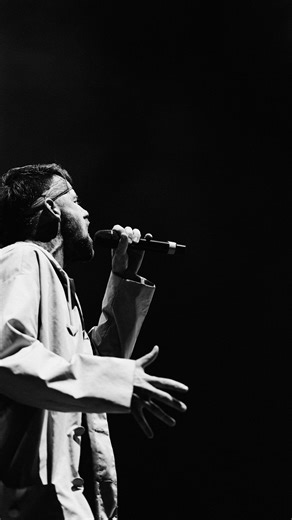 Beartooth | RIPTIDE live at @summerofloudfestival. 2 more shows left on this incredible tour. Bristow, VA we will see you tomorrow. 🎥 @rayduker 🎛️... | Instagram