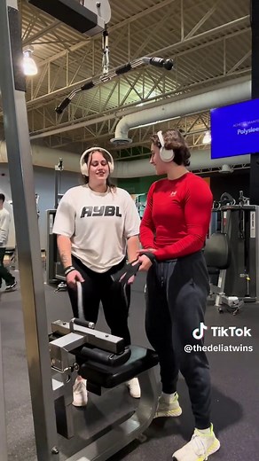 Effective Back and Biceps Workout Routine for Twins