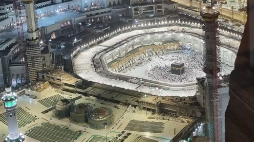 Beda Biaya Haji Furoda dan ONH Plus Pada Tahun 2025