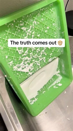 The Real Reason I Invented This Reusable Silicone Paint Tray… 😅