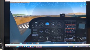 flightgear 塞斯纳172p着陆过程