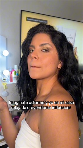 Imagínate tu😜 💄 Superboost warm caramel MAKE UP FOR EVER #beauty #beautyinfluencer #beautytips #comedy #realtalk | Nurvis Ortiz