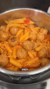 Easiest Pasta recipe ever. And So Good! You will never want to make pasta another way This original video was produced by Life with CoCo, Network Media and Grace Taylor Page | Home Hacks & Easy Snacks
