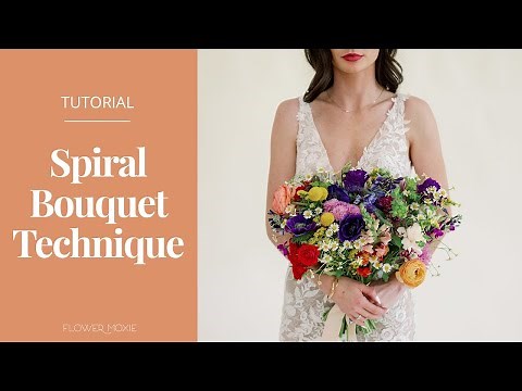 How to Build a Spiral Bouquet with Wildflowers | Flower Moxie DIY Wedding Flowers