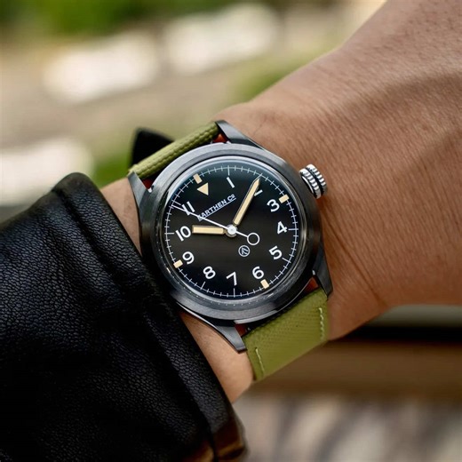 A new Hong Kong based watch company has hit the market. The new summit watches from Earthen look super cool and I would love to see one in person. Want to read more head over to watcholigy.com #watches #blog #website #newwatch #earthen