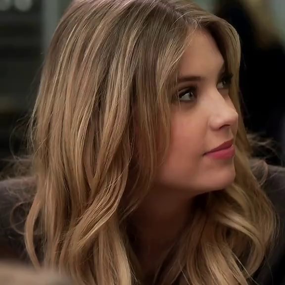 The Cutest Scene in Pretty Little Liars Explained